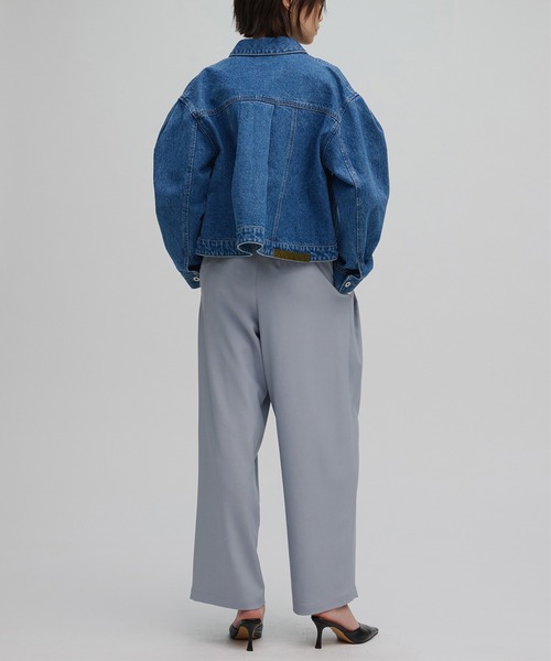 Ameri(アメリ)の「JAPAN MADE BACK FLARE DENIM JACKET(デニムジャケット・レディース・インディゴブルー/ブルー・MEDIUM/SMALL)」の20枚目の写真
