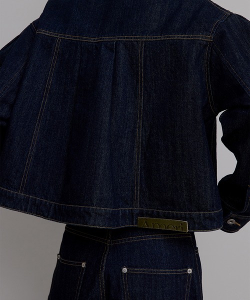 Ameri(アメリ)の「JAPAN MADE BACK FLARE DENIM JACKET(デニムジャケット・レディース・インディゴブルー/ブルー・MEDIUM/SMALL)」の4枚目の写真