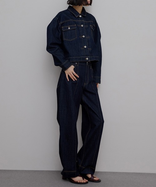 Ameri(アメリ)の「JAPAN MADE BACK FLARE DENIM JACKET(デニムジャケット・レディース・インディゴブルー/ブルー・MEDIUM/SMALL)」の6枚目の写真