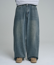 MOOVN（ムブン）の「モアワイドデニムパンツウォッシュドブルー（デニムパンツ）」