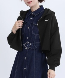 MARY QUANT（マリークワント）の「ロゴタグスウェット パーカ（パーカー）」