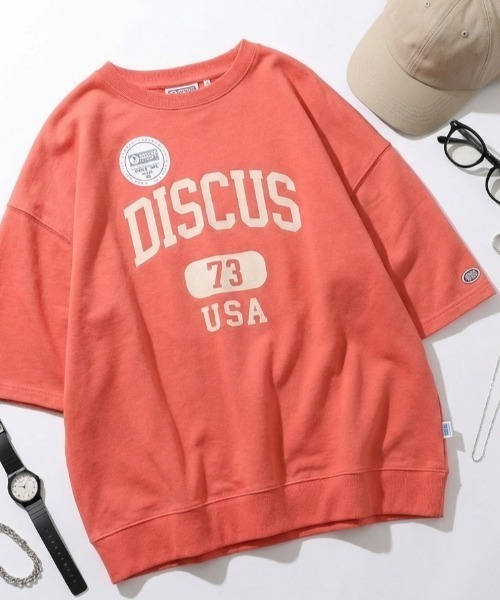 DISCUS（ディスカス）の「2026SS DISCUS/ディスカス カレッジロゴ ワンポイントロゴ刺繍 オーバーサイズ 半袖スウェットTシャツ（Tシャツ/カットソー・レディース・ブルー/グレー/サックスブルー/ブラック/レッド/ホワイト・L/M）」の6枚目の写真
