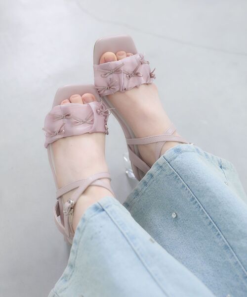 MAJESTIC LEGON(マジェスティックレゴン)の「クリアヒールギャザーリボンサンダル(サンダル・レディース・アイボリー/ブラック/ピンク・SMALL/MEDIUM/LARGE/X-LARGE)」の3枚目の写真