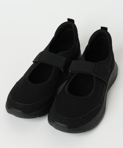 GLOBAL WORK（グローバルワーク）の「エアかるメリージェーンスニーカー/645040（スニーカー・レディース・ライトグレー/ダークブラウン/ブラック・MEDIUM/LARGE）」の2枚目の写真