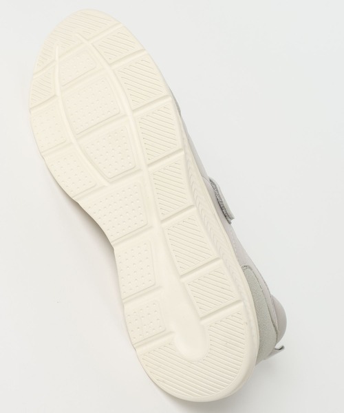 GLOBAL WORK（グローバルワーク）の「エアかるメリージェーンスニーカー/645040（スニーカー・レディース・ライトグレー/ダークブラウン/ブラック・MEDIUM/LARGE）」の9枚目の写真