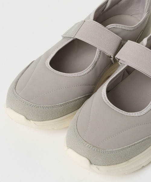 GLOBAL WORK（グローバルワーク）の「エアかるメリージェーンスニーカー/645040（スニーカー・レディース・ライトグレー/ダークブラウン/ブラック・MEDIUM/LARGE）」の10枚目の写真