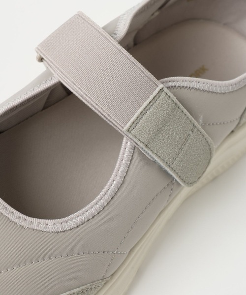 GLOBAL WORK（グローバルワーク）の「エアかるメリージェーンスニーカー/645040（スニーカー・レディース・ライトグレー/ダークブラウン/ブラック・MEDIUM/LARGE）」の11枚目の写真