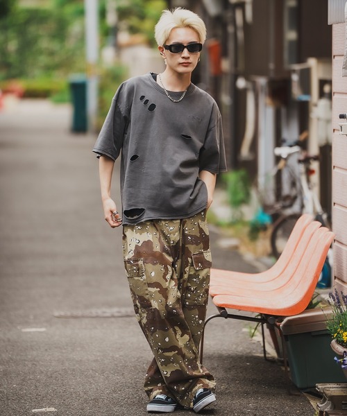 En serio TOKYO(エンソリオトーキョー)の「【SIDEWAYSTANCE】フィーチャーロゴ半袖グランジTシャツ 70478(Tシャツ/カットソー・メンズ・ブラック/ブラウン・SMALL/LARGE/X-LARGE/MEDIUM)」の13枚目の写真