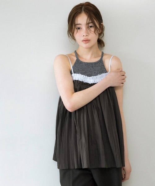 KBF（ケイビーエフ）の「バイカラークリンクルビスチェ（その他トップス・レディース・グリーン系その他/ホワイト系その他/グレー系その他・ONE）」の10枚目の写真