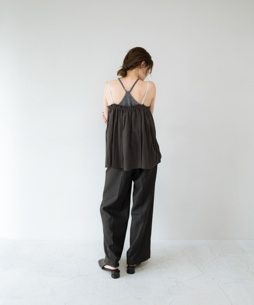 KBF（ケイビーエフ）の「バイカラークリンクルビスチェ（その他トップス・レディース・グリーン系その他/ホワイト系その他/グレー系その他・ONE）」の15枚目の写真