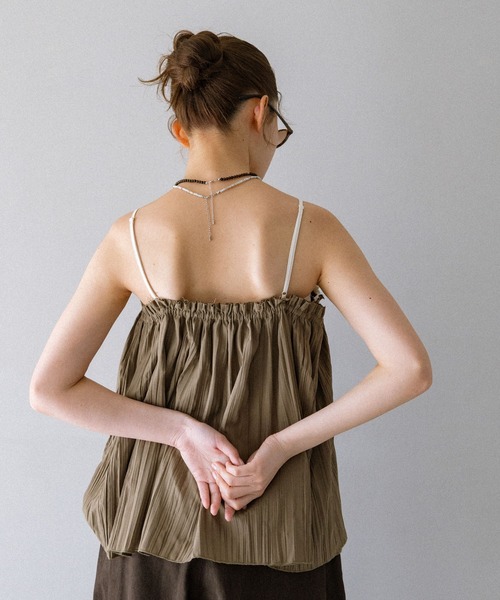 KBF（ケイビーエフ）の「バイカラークリンクルビスチェ（その他トップス・レディース・グリーン系その他/ホワイト系その他/グレー系その他・ONE）」の18枚目の写真