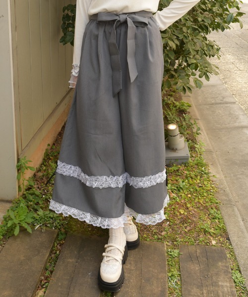 axes femme(アクシーズファム)の「フリルレースワイドパンツ(その他パンツ・レディース・グレー/サックスブルー/ネイビー・FREE)」の4枚目の写真