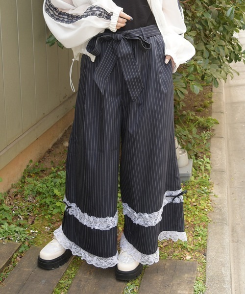 axes femme(アクシーズファム)の「フリルレースワイドパンツ(その他パンツ・レディース・グレー/サックスブルー/ネイビー・FREE)」の7枚目の写真
