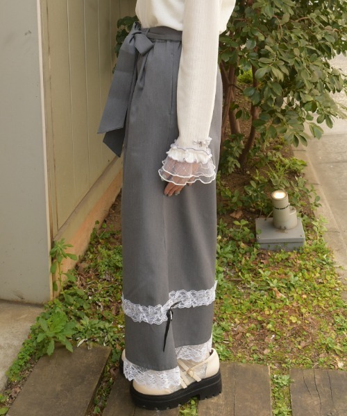 axes femme(アクシーズファム)の「フリルレースワイドパンツ(その他パンツ・レディース・グレー/サックスブルー/ネイビー・FREE)」の8枚目の写真