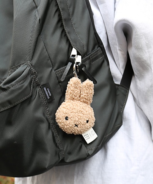 Dick Bruna(ディックブルーナ)の「BON TON TOYS miffy keychain Tiny Teddy(キーホルダー・レディース・ベージュ/ラベンダー/クリーム/ライトピンク・FREE)」の1枚目の写真