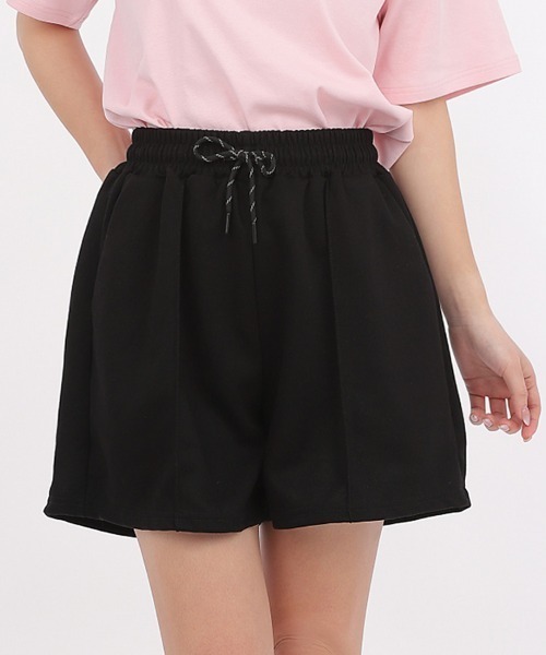 CLOTHY(クロシィ)の「【夏パンツ、これでいいじゃん。】裏COOLスウェットショートパンツ(その他パンツ・レディース・ブラック/ライトグレー/グレー・LARGE/MEDIUM)」の2枚目の写真