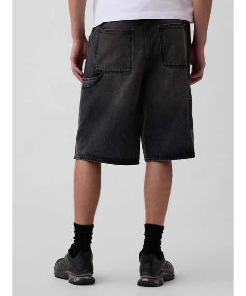 GAP（ギャップ）の「12.5インチ スーパーバギー カーペンター デニムショートパンツ（デニムパンツ・メンズ・ブラック・36W/34W/32W/30W/28W）」の4枚目の写真