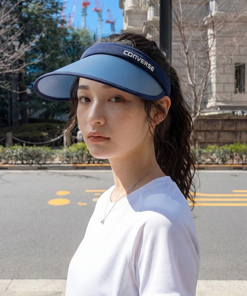 FILA(フィラ)の「【CONVERSE/コンバース】クリップバイザー(サンバイザー・レディース・ブラック/ネイビー・FREE)」の1枚目の写真