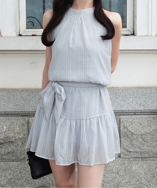 unnu(ユヌ)の「ウェストマークホルターチュニックワンピース(チュニック・レディース・ブラック/ブルー・F)」の7枚目の写真
