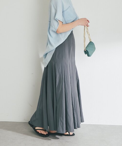 La boutique BonBon(ラブティックボンボン)の「【ゆれる美シルエット】レーヨンナイロンマチマーメイドスカート(スカート・レディース・サックスブルー/チャコールグレー/オフホワイト・PM/38/36)」の11枚目の写真