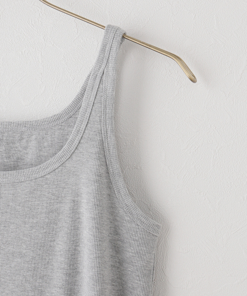 JOURNAL STANDARD(ジャーナルスタンダード)の「BASIC タンクトップ(Tシャツ/カットソー・レディース・ホワイト/ブラック/チャコールグレー・FREE)」の5枚目の写真