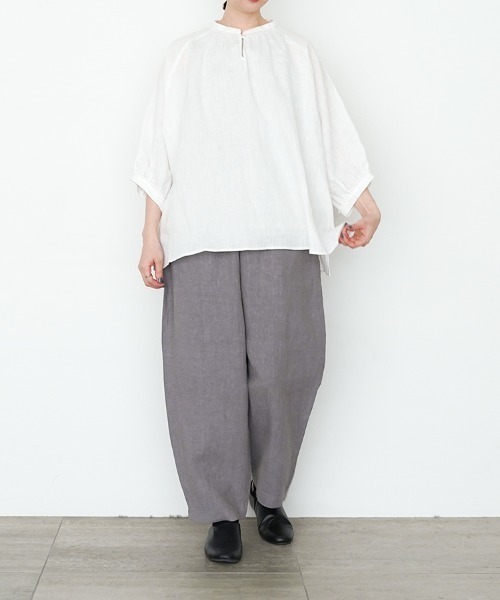 オローネ(オローネ)の「バルーンロングパンツ“リネン”(その他パンツ・レディース・ブラック/グレー・FREE)」の2枚目の写真