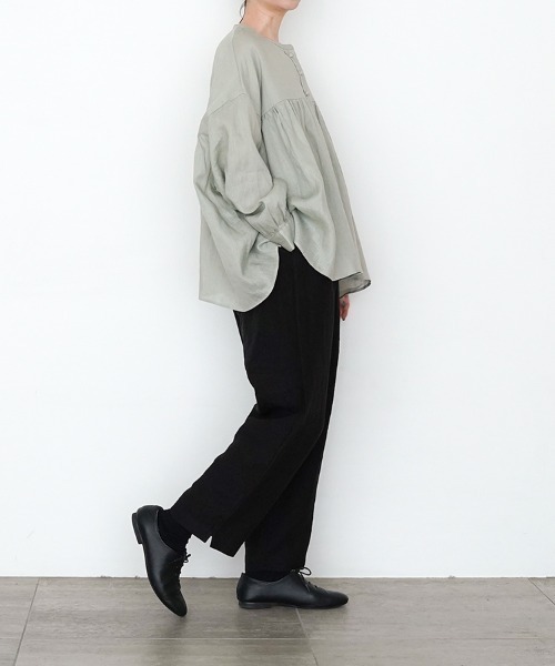 オローネ(オローネ)の「バルーンロングパンツ“リネン”(その他パンツ・レディース・ブラック/グレー・FREE)」の4枚目の写真