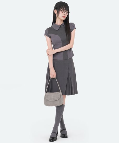 Miseki SEOUL(ミセキソウル)の「Accordion side pleats midi skirt CHARCOAL(スカート・レディース・その他・1/2)」の14枚目の写真