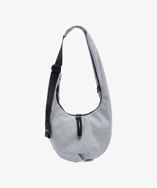 Cote&Ciel(コートエシエル)の「【cote&ciel/コートエシエル】 Hyco S Woven Concrete Grey(ショルダーバッグ・メンズ・グレー・FREE)」の1枚目の写真