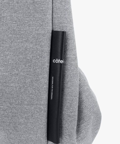 Cote&Ciel(コートエシエル)の「【cote&ciel/コートエシエル】 Hyco S Woven Concrete Grey(ショルダーバッグ・メンズ・グレー・FREE)」の7枚目の写真