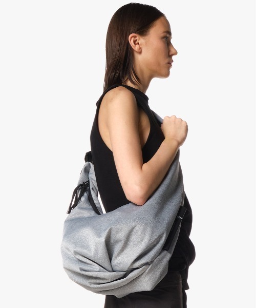 Cote&Ciel(コートエシエル)の「【cote&ciel/コートエシエル】 Hyco S Woven Concrete Grey(ショルダーバッグ・メンズ・グレー・FREE)」の10枚目の写真