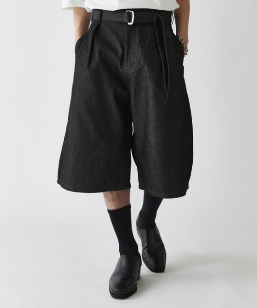 Lui's(ルイス)の「13.5オンスバルーンデニムショーツ(デニムパンツ・メンズ・インディゴブルー/ブラック・S/M/L)」の2枚目の写真