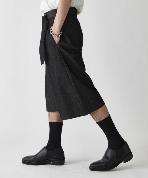 Lui's(ルイス)の「13.5オンスバルーンデニムショーツ(デニムパンツ・メンズ・インディゴブルー/ブラック・S/M/L)」の6枚目の写真