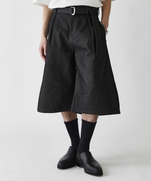 Lui's(ルイス)の「13.5オンスバルーンデニムショーツ(デニムパンツ・メンズ・インディゴブルー/ブラック・S/M/L)」の3枚目の写真