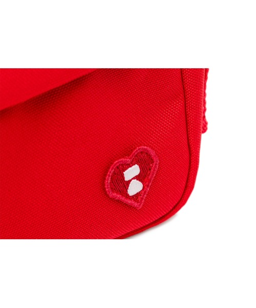 A BATHING APE(アベイシングエイプ)の「HEART BADGE CROSSBODY MINI BAG #1(ショルダーバッグ・レディース・ブルー/レッド/ブラック・FREE)」の9枚目の写真