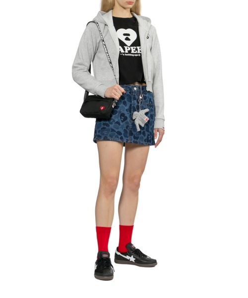 A BATHING APE(アベイシングエイプ)の「HEART BADGE CROSSBODY MINI BAG #1(ショルダーバッグ・レディース・ブルー/レッド/ブラック・FREE)」の16枚目の写真