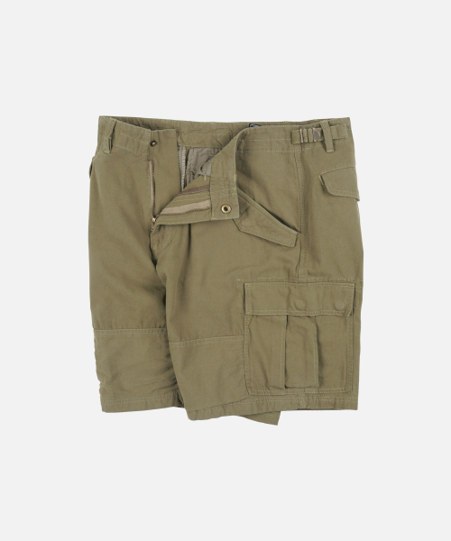 FRIZMWORKS（フリズムワークス）の「CANVAS ESSENTIAL CARGO SHORTS _ DEEP KHAKI（その他パンツ・メンズ・その他・SMALL/MEDIUM/LARGE/X-LARGE）」の2枚目の写真