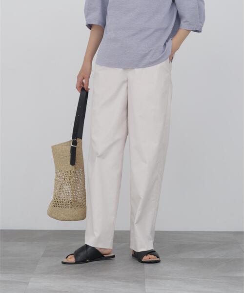 human woman(ヒューマンウーマン)の「◆【名品 / UVカット / ウォッシャブル】クールマックスストレートパンツ(その他パンツ・レディース・カーキ/ホワイト系その他/ブラック・MEDIUM/SMALL/LARGE)」の2枚目の写真