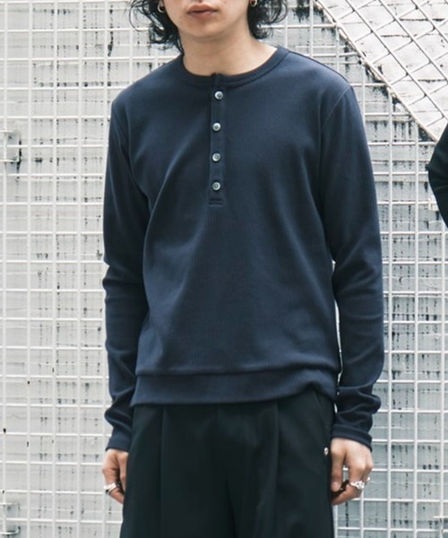 CONZ(コンズ)の「rib henry long tee(Tシャツ/カットソー・メンズ・ライトグレー/ネイビー/ダークグレー/ブラック・1/3/2)」の1枚目の写真