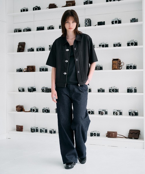 SELLE GLANT（セレグランテ）の「DENIM-LIKE TOGGLE BUCKLE SHIRT JACKET / デニムライクトグルバックルシャツジャケット（シャツ/ブラウス・メンズ・ブラック/ダークブラウン/ダークインディゴブルー・MEDIUM/LARGE/SMALL）」の17枚目の写真