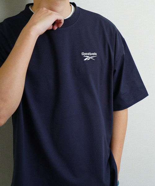 Reebok(リーボック)の「Reebok リーボック UVカット 接触冷感 ワンポイント ロゴT 半袖Tシャツ(Tシャツ/カットソー・メンズ・ホワイト/ネイビー系/ブラック・X-LARGE/MEDIUM/LARGE)」の3枚目の写真