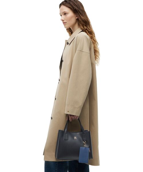 TOMMY HILFIGER(トミーヒルフィガー)の「アイコンミニサッチェルバッグ(ハンドバッグ・レディース・ネイビー・FREE)」の2枚目の写真