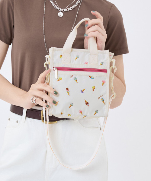 LeSportsac(レスポートサック)の「MINI N/S TOTE スウィートフェスティバル(ショルダーバッグ・レディース・ホワイト・FREE)」の2枚目の写真