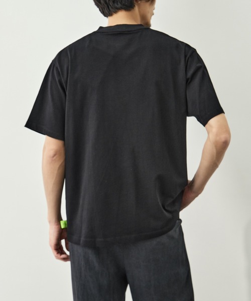LOOSE JOINTS(ルーズジョインツ)の「【LOOSE JOINTS/ルーズジョインツ】STEWART ARMSTRONG - TOTAL ENERGY COLLAPSE S/S TEE(Tシャツ/カットソー・メンズ・ホワイト/ブラック・L/M)」の4枚目の写真