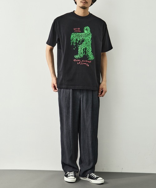 LOOSE JOINTS(ルーズジョインツ)の「【LOOSE JOINTS/ルーズジョインツ】STEWART ARMSTRONG - TOTAL ENERGY COLLAPSE S/S TEE(Tシャツ/カットソー・メンズ・ホワイト/ブラック・L/M)」の6枚目の写真