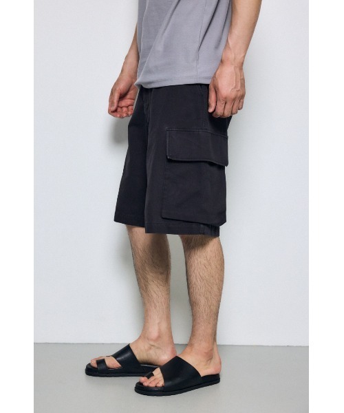 AZUL by moussy(アズールバイマウジー)の「バミューダショートパンツ(カーゴパンツ・メンズ・ブラック/ベージュ・SMALL/MEDIUM/LARGE)」の3枚目の写真