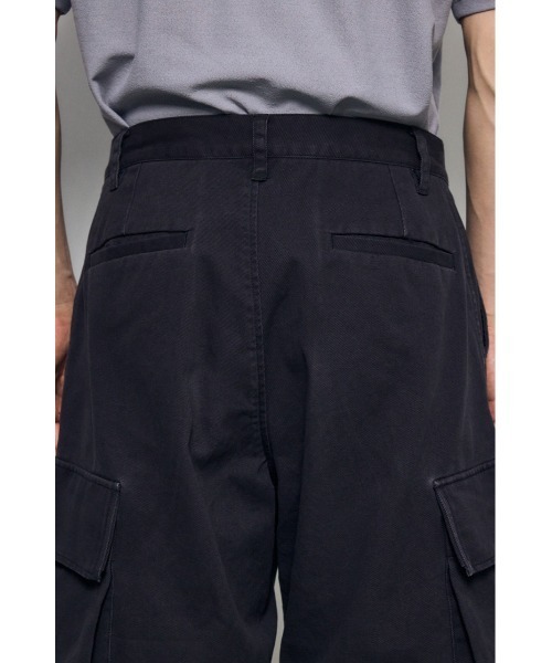 AZUL by moussy(アズールバイマウジー)の「バミューダショートパンツ(カーゴパンツ・メンズ・ブラック/ベージュ・SMALL/MEDIUM/LARGE)」の10枚目の写真