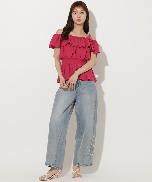 AND COUTURE（アンドクチュール）の「オフショルフリル半袖ブラウス（シャツ/ブラウス・レディース・レッド/イエロー/オフホワイト・FREE）」の10枚目の写真