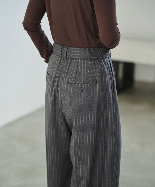 Demi-Luxe BEAMS(デミルクス ビームス)の「エディター東原妙子 × Demi-Luxe BEAMS / ウォッシャブルウール バレルパンツ(その他パンツ・レディース・ネイビー/グレー系その他/ベージュ系その他・38/36)」の4枚目の写真