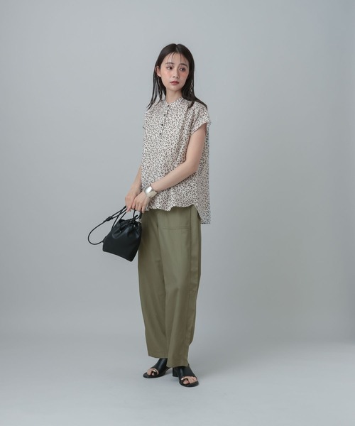 GLOBAL WORK（グローバルワーク）の「MATINEE LINE/ラミーフレンチSLシャツ/678456（シャツ/ブラウス・レディース・ブラック/レオパード/ベージュ・LARGE/MEDIUM）」の11枚目の写真